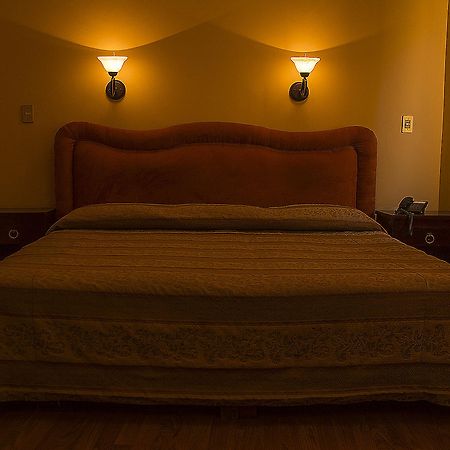 Hotel Roma Durango Phòng bức ảnh